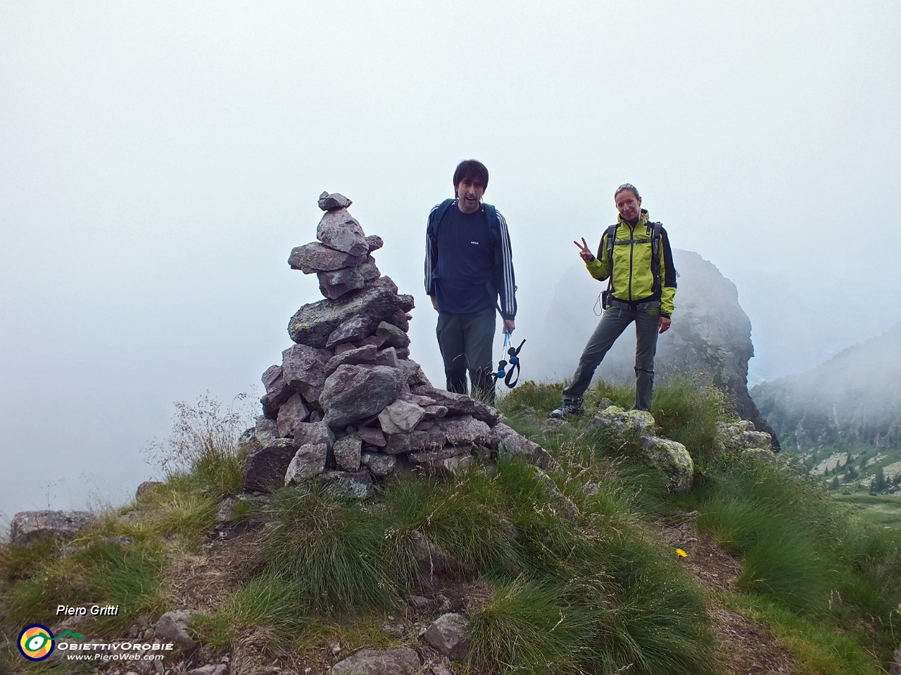 65 In vetta ai Tre Pizzi (cima nord, 22153 m).JPG